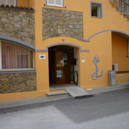 Hotel L'Ancora Санта-Тереза-Галлура Экстерьер фото