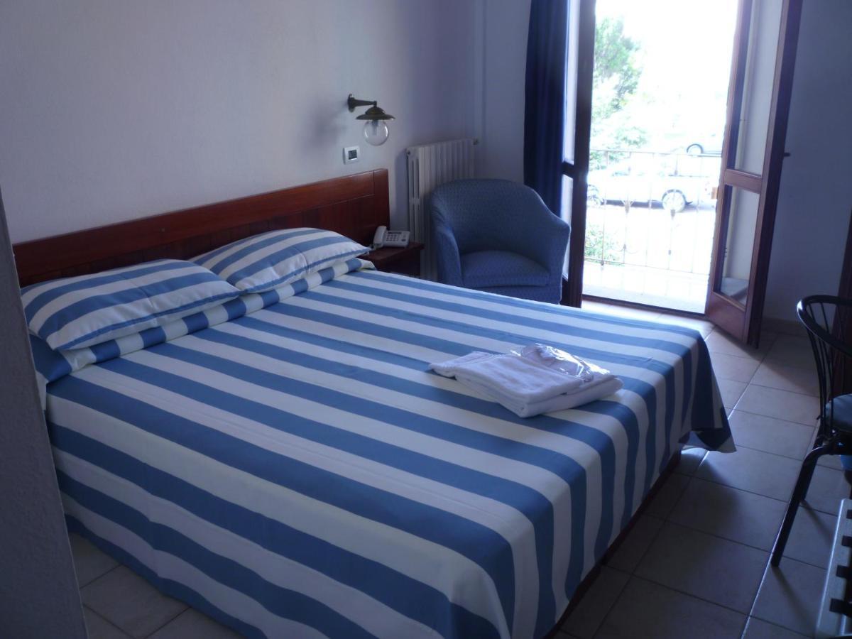 Hotel L'Ancora Санта-Тереза-Галлура Экстерьер фото