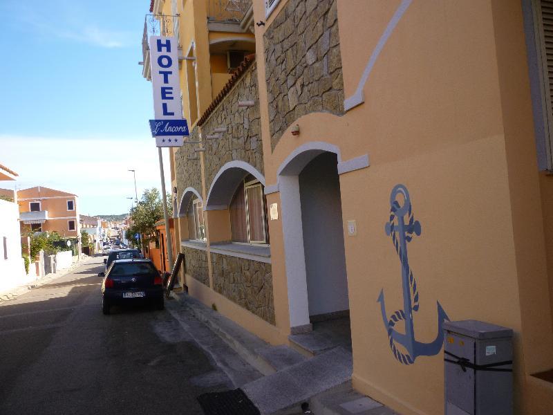 Hotel L'Ancora Санта-Тереза-Галлура Экстерьер фото
